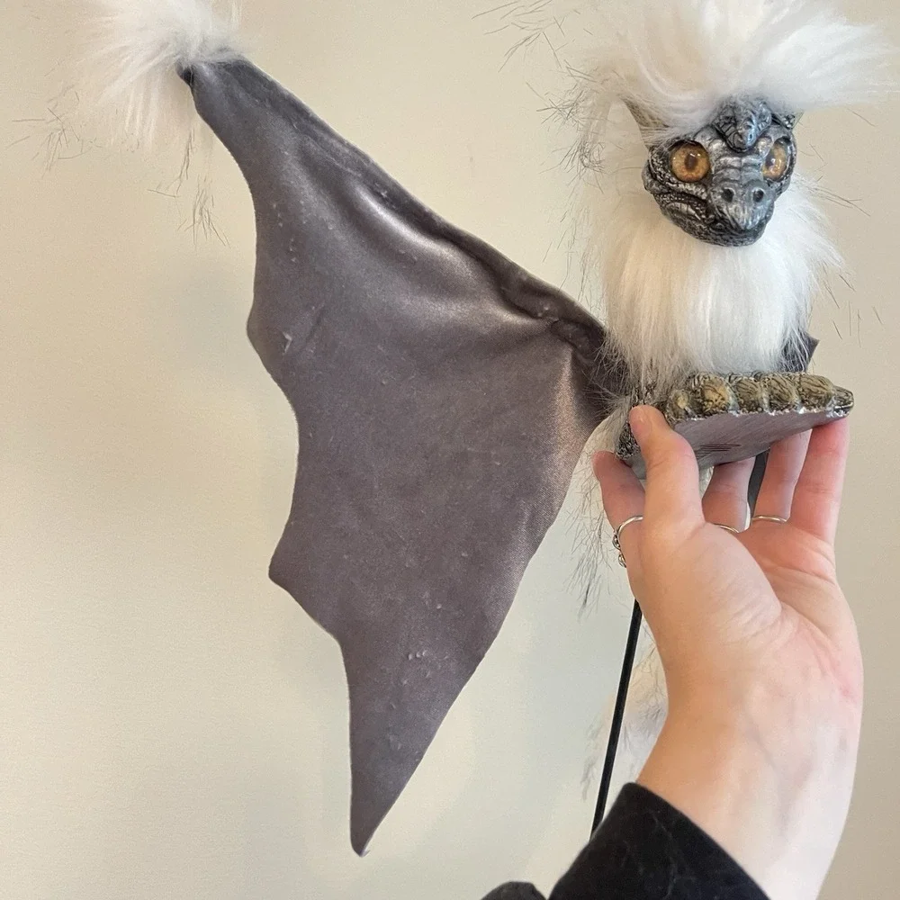 Imaginarium Albert Alfaro Winged Shoulder Dragon Puppet Drabbit Cable Silver 18